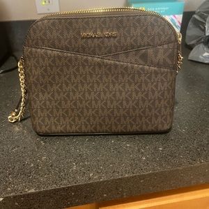 Brand new purse